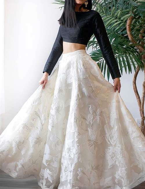 6 Hacks To Look Good In A Lehenga 6 Hacks To Look Good In A Lehenga