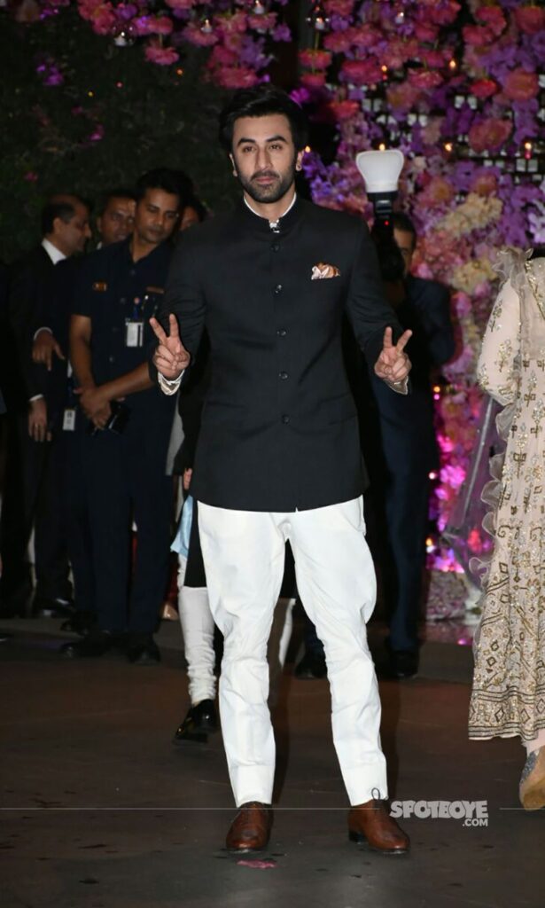 Akash Ambani-Shloka Mehta Engagement Party: 12 Candid Pics Of SRK, Ranbir, Alia, Sara, Aryan & Sachin | SpotboyE