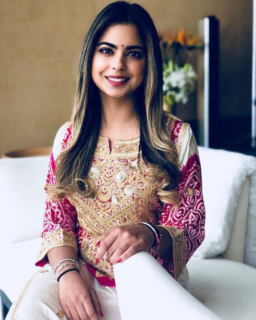 Akash Ambani & Shloka Mehta Make The Most Stylish Celeb Couple At Their Mehendi