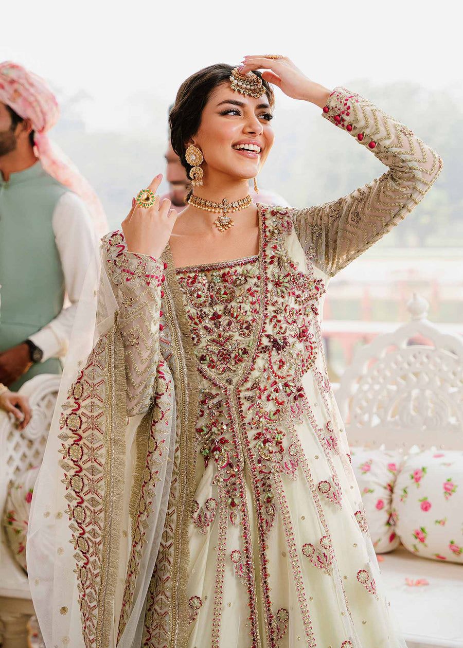 embroidered bridal lehenga