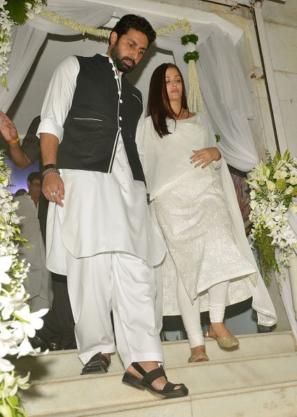 Amitabh Bachchan and Aishwarya Rai Bachchan at the prayer meet of Ram…