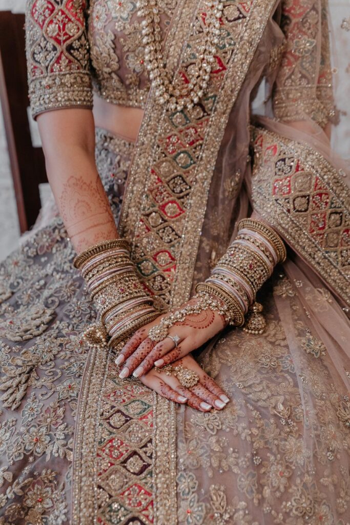 An Intimate Sydney Wedding With Glam Décor & A Bride In Turquoise Sabyasachi Lehenga!