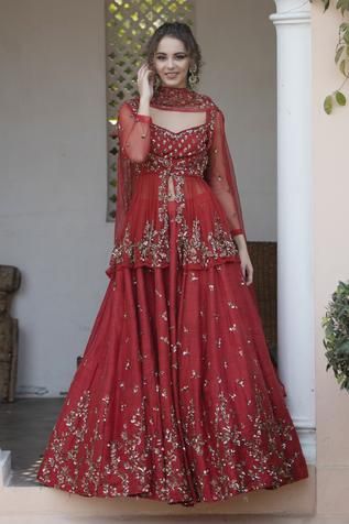 embroidered bridal lehenga