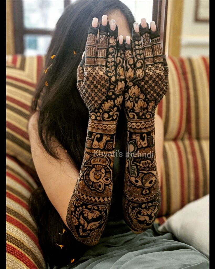 Back hand bridal mehndi