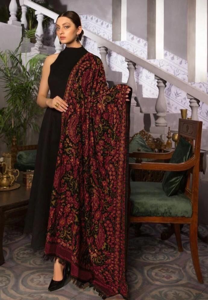 Bareeza Velvet Shawls In Wholesale Rates High Quality Stitched Velvet Shawls With Thread Embroidered