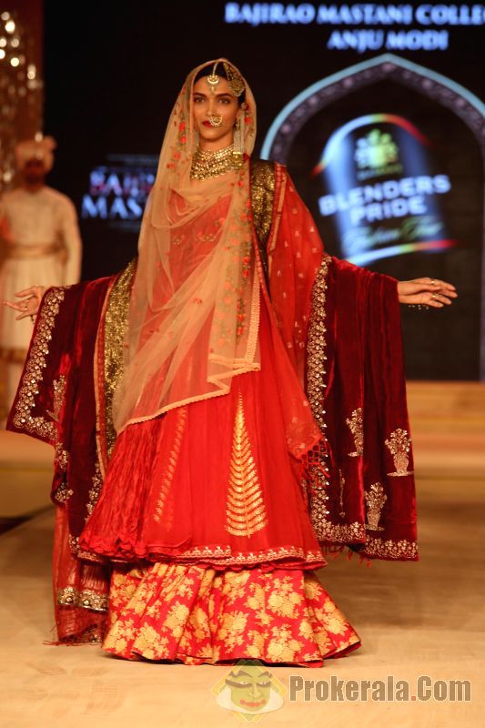 embroidered bridal lehenga