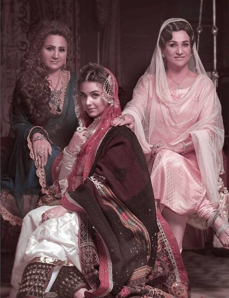 Bushra Ansari, Asma Abbasi and Zara Noor Abbas are starring together in Hum TV’s next period play