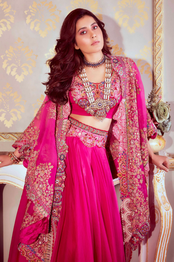 Buy Anamika Khanna Embroidered Cape And Lehenga Set Online | Aza Fashions