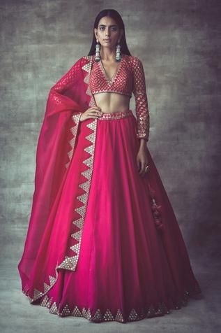 embroidered bridal lehenga