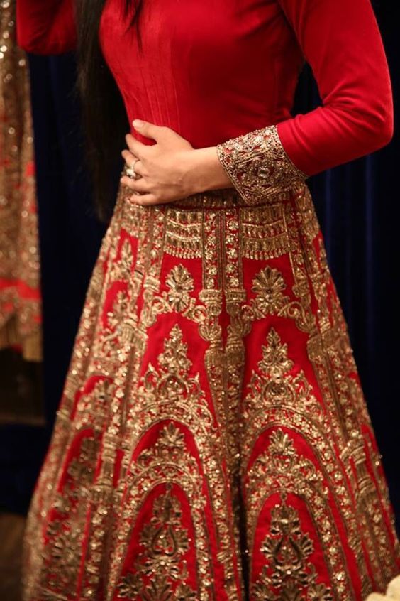 embroidered bridal lehenga