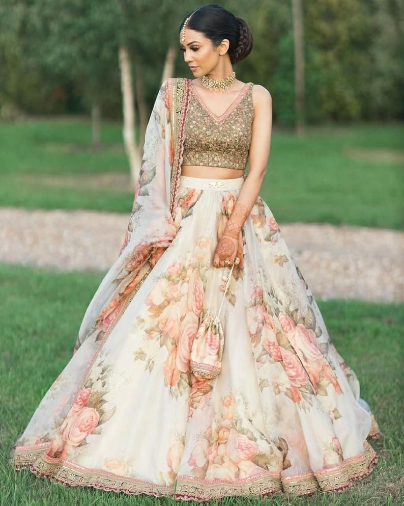 embroidered bridal lehenga