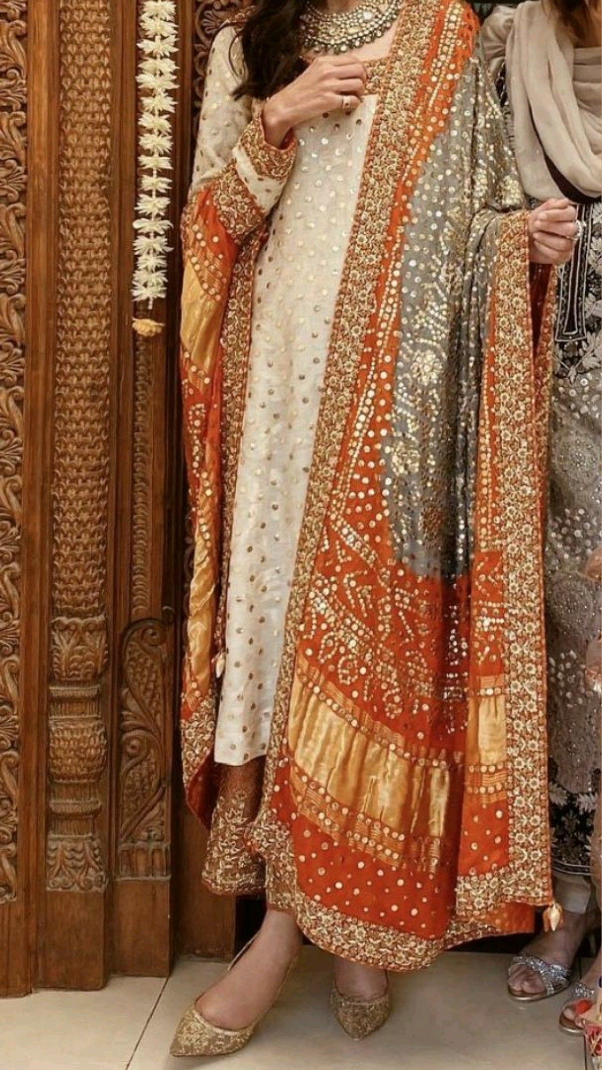 embroidered bridal lehenga