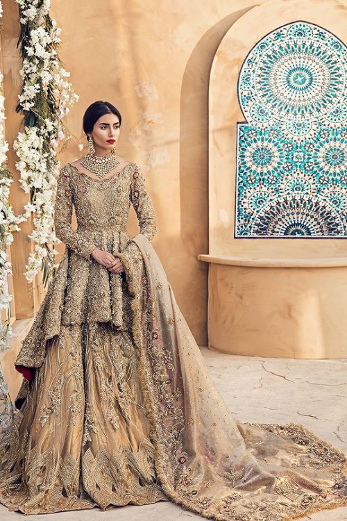 Gold Is The New Red: The Glitziest Gold Outfits We Spotted On Brides!