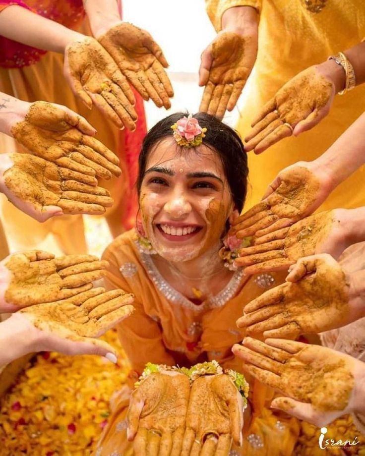 Haldi Photography | Haldi Photography Ideas | Haldi Photography poses | Haldi poses | Indian wedding