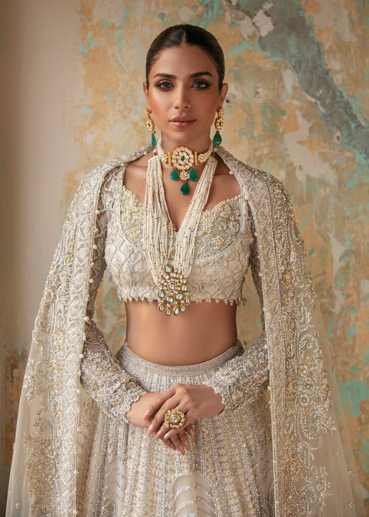 Heavy White Indian Wedding Dress Lehenga Choli #BN910 – MEDIUM