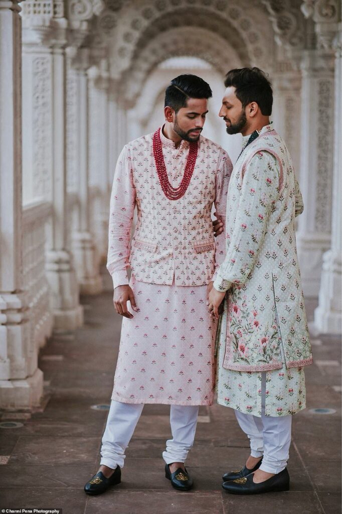 Indian grooms go viral for their traditional Hindu wedding in a temple