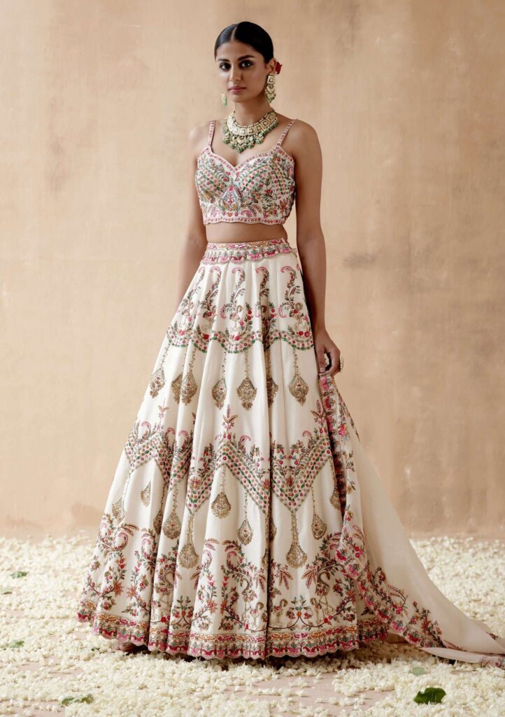 Ivory floral embroidery lehenga set – XL