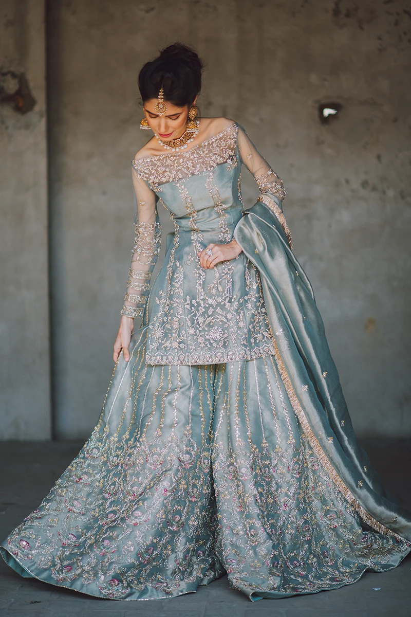 embroidered bridal lehenga