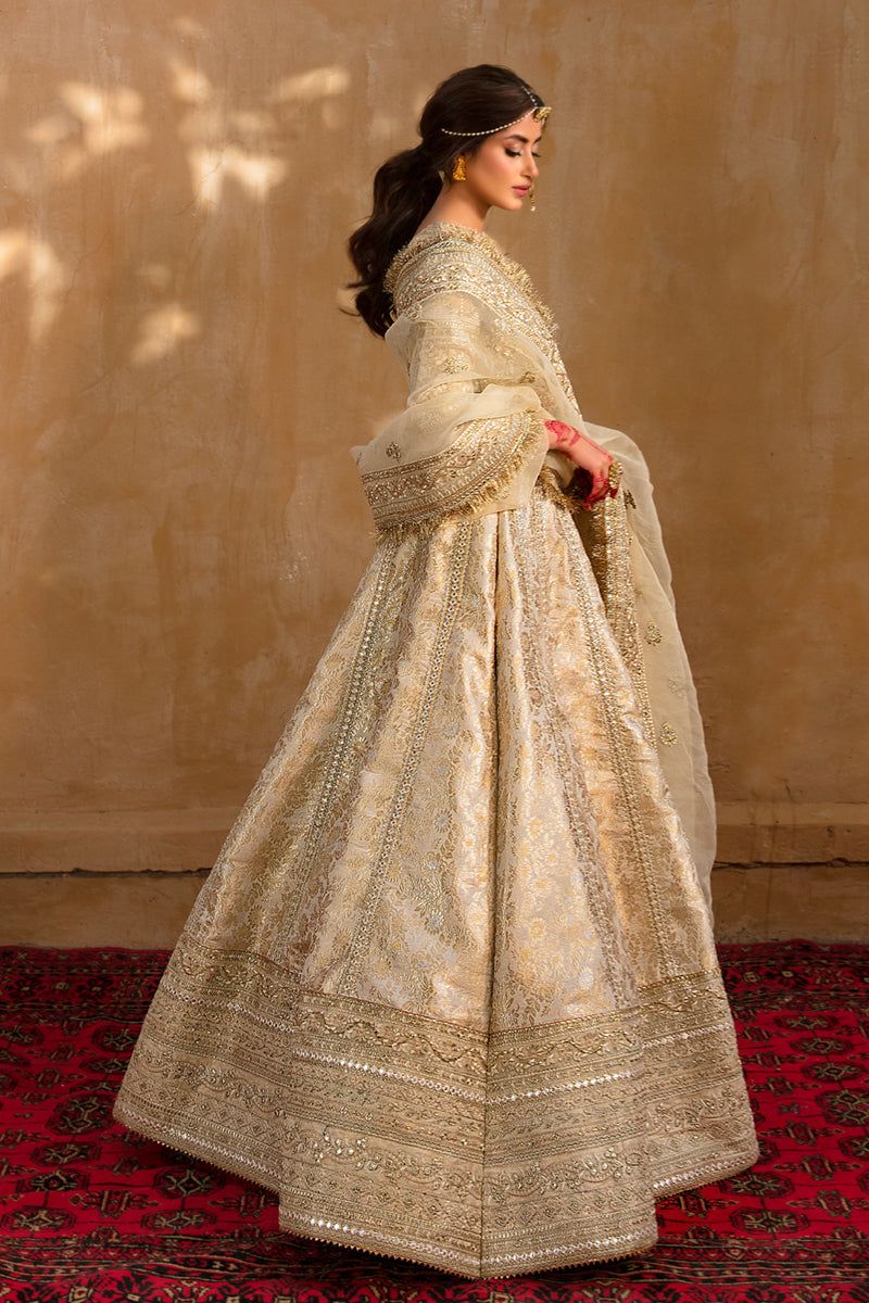 embroidered bridal lehenga