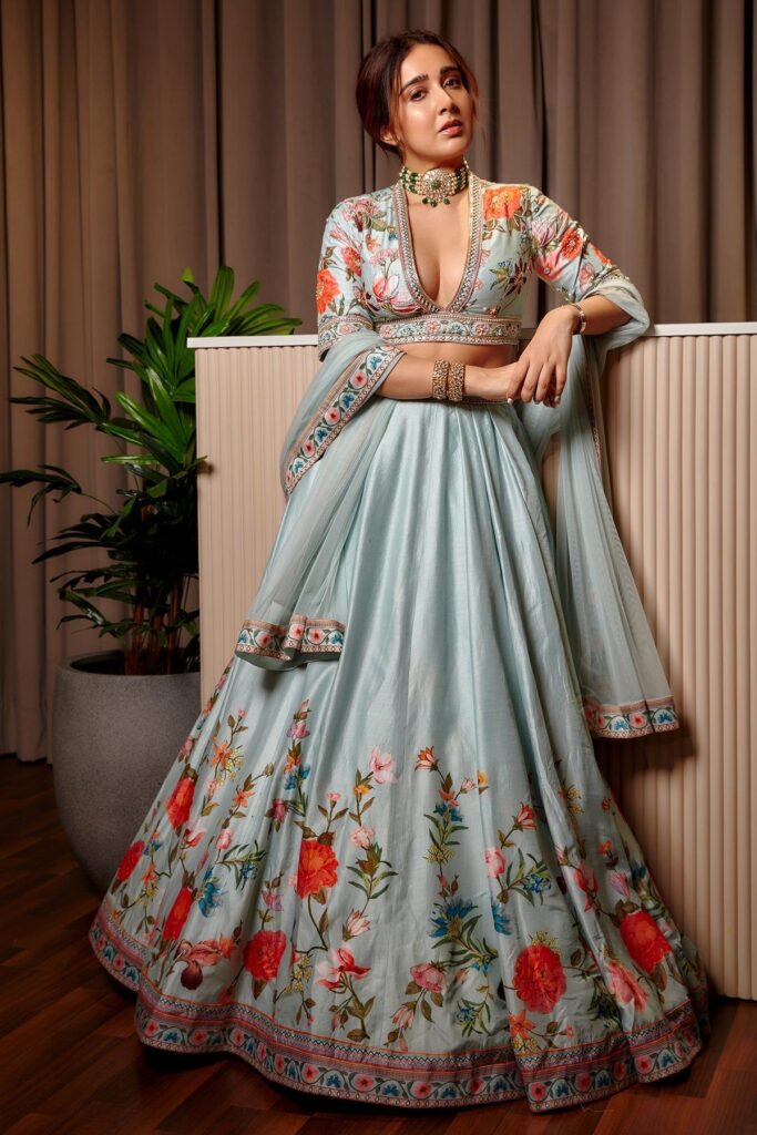 embroidered bridal lehenga