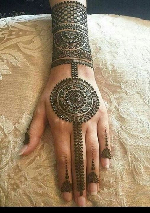 Latest Back Hand Mehndi Design Ideas – Let Us Publish