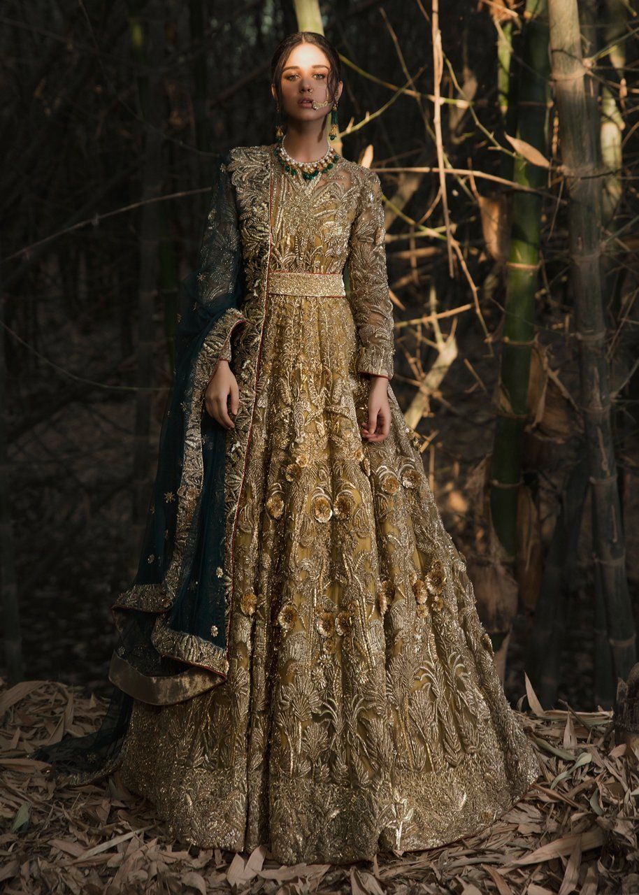 embroidered bridal lehenga