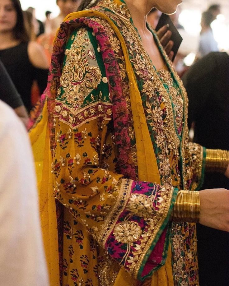 embroidered bridal lehenga