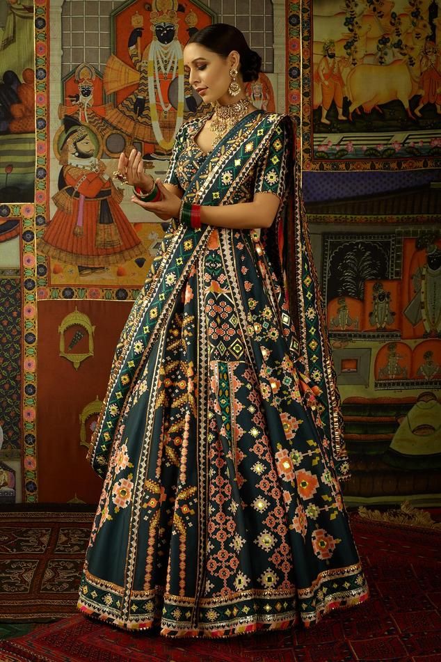 embroidered bridal lehenga