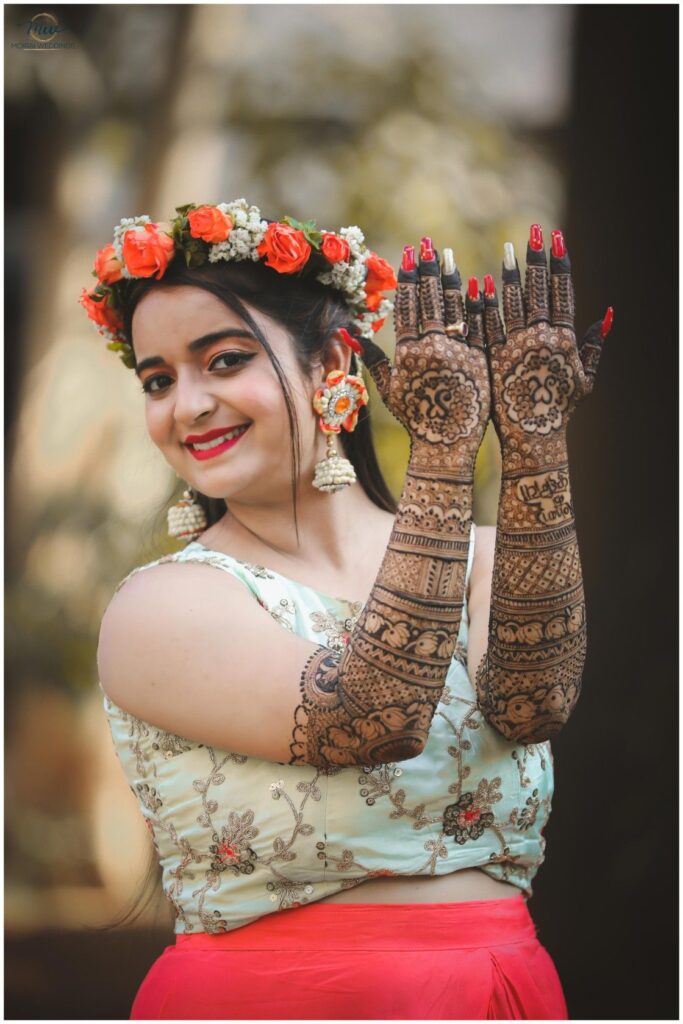 Mehendi Ceremony poses for Indian Bride