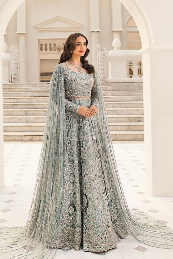 Nomi Ansari Bridal Lehenga Choli Dupatta Wedding Dress – LARGE