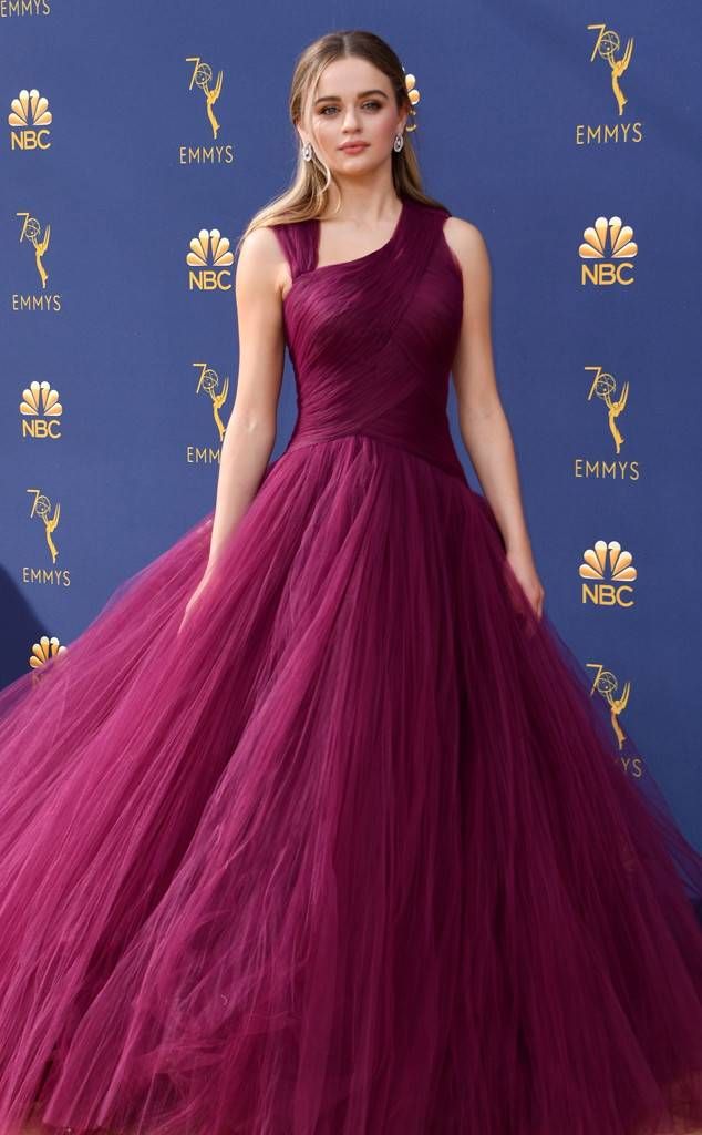 Photos from 2018 Emmys Red Carpet Fashion – E! Online