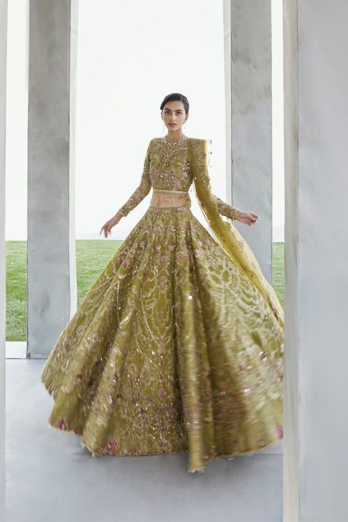 embroidered bridal lehenga