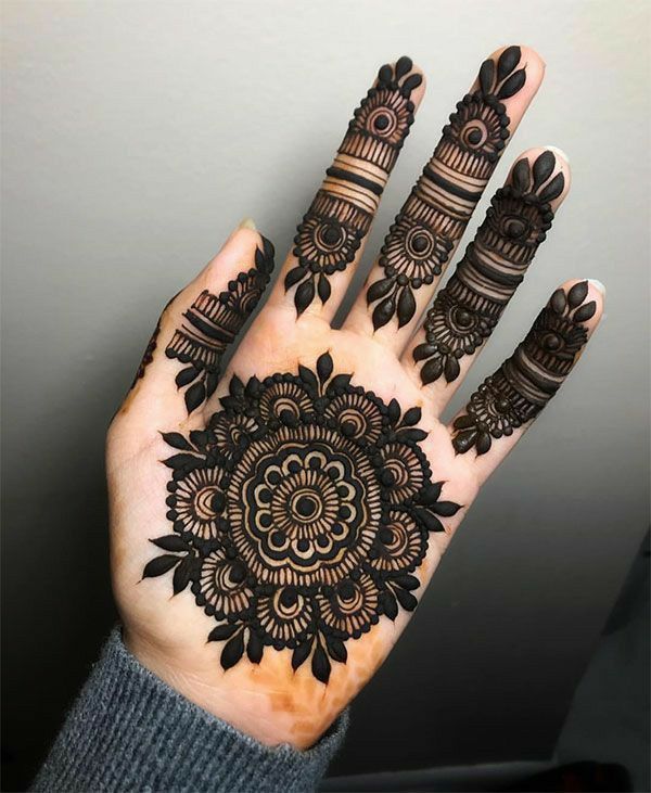 Round Mehndi Design For Raksha bandan indian festival