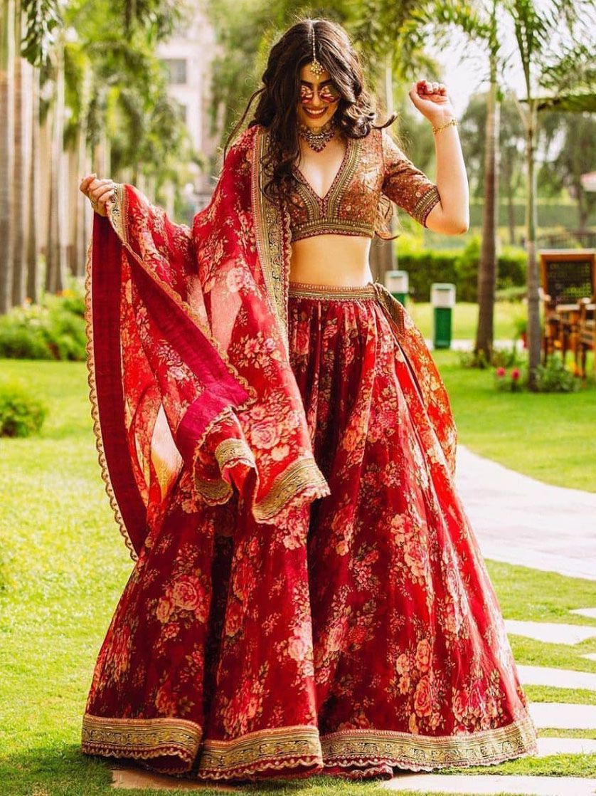 embroidered bridal lehenga