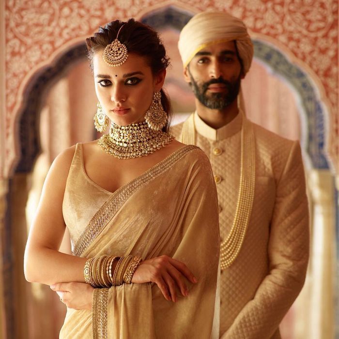 Sabyasachi’s New Collection Is A Bridal Dream Come True! *Gorgeous Lehengas & Jewellery Inside!