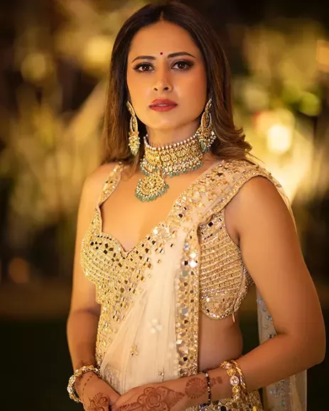 Sargun Mehta’s mirror work lehenga by Abhinav Mishra is the definition of elegant bling