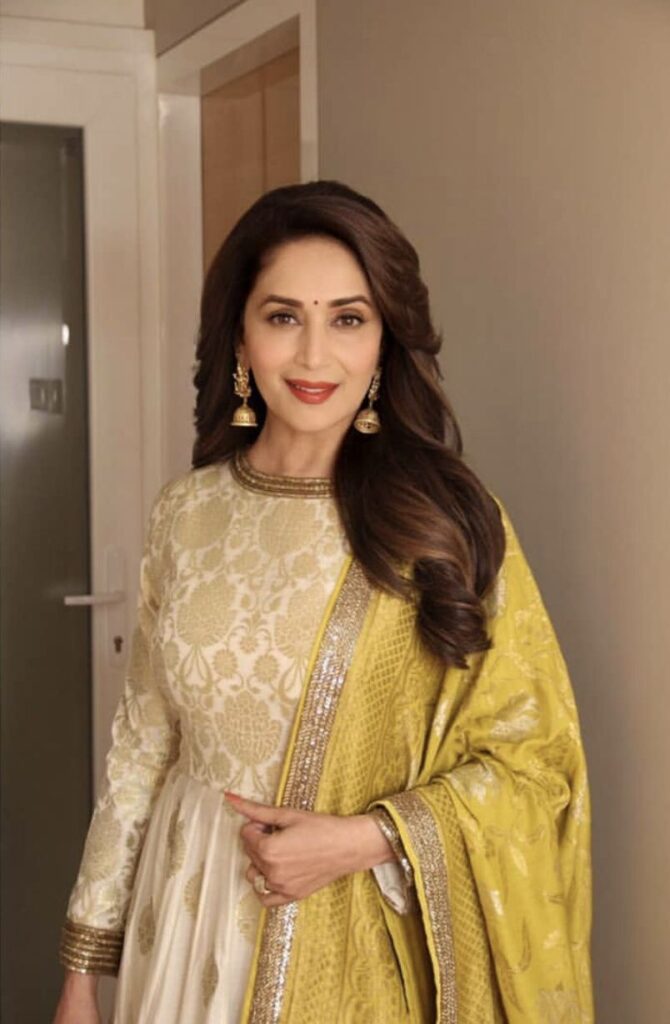 Stunning looks of Madhuri Dixit