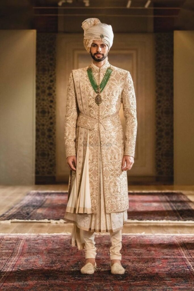 Tarun Tahiliani | Grooms Wear | Indian Designers | Grooms Wedding Outfit