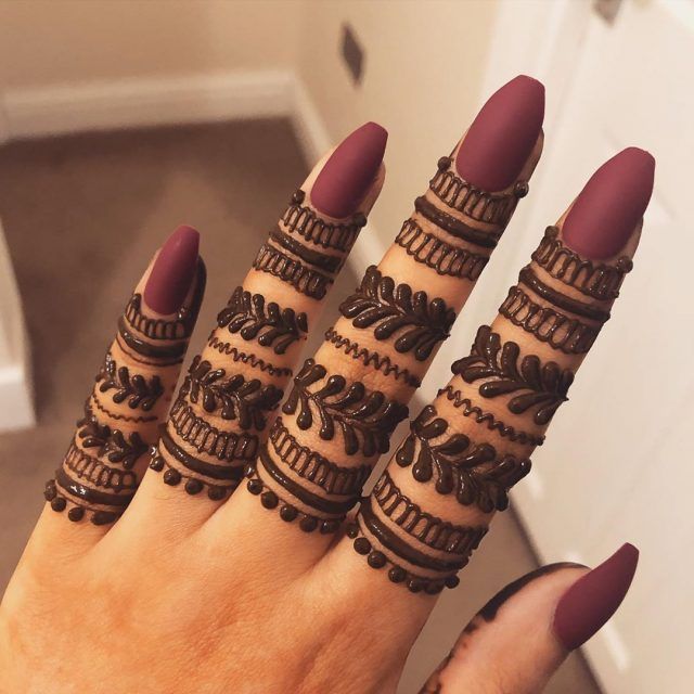 Top 20+ Finger Mehndi Designs – VenueLook Blog