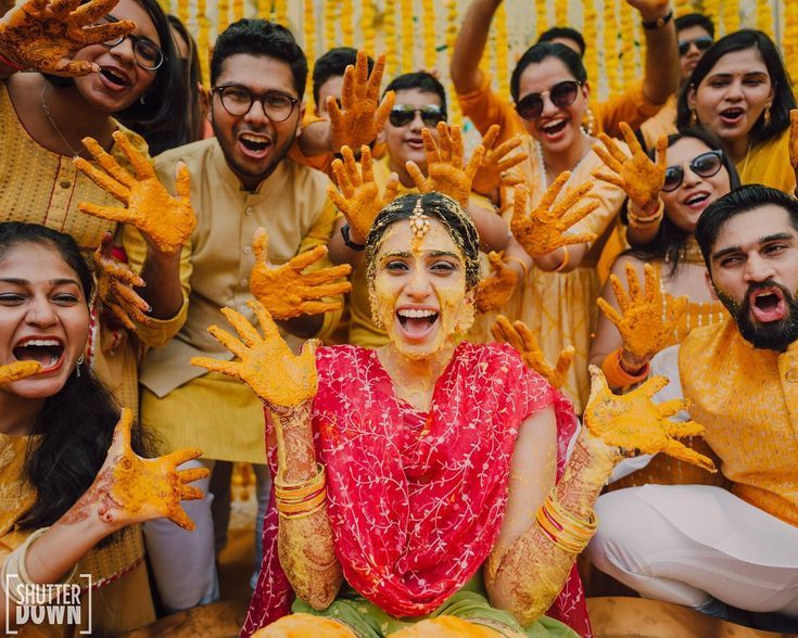 Wedding Poses Trends That Are Set To Rule 2022 Weddings