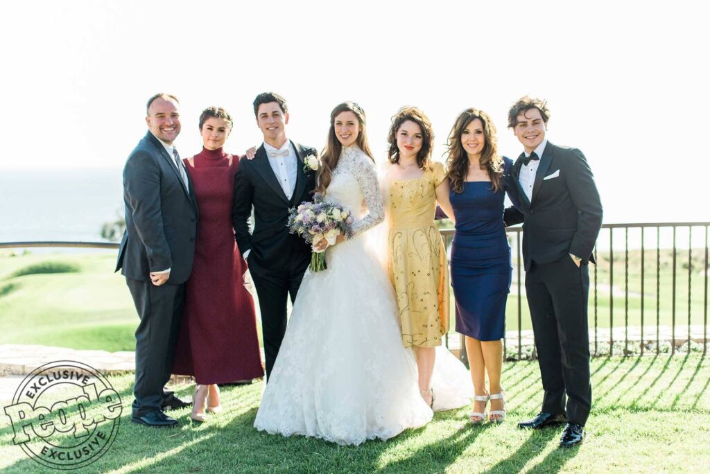 Wizards of Waverly Place’s David Henrie Wed Maria Cahill as Selena Gomez Watched