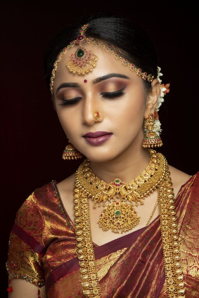 Your Ultimate Guide to South Indian Bridal Jewelry