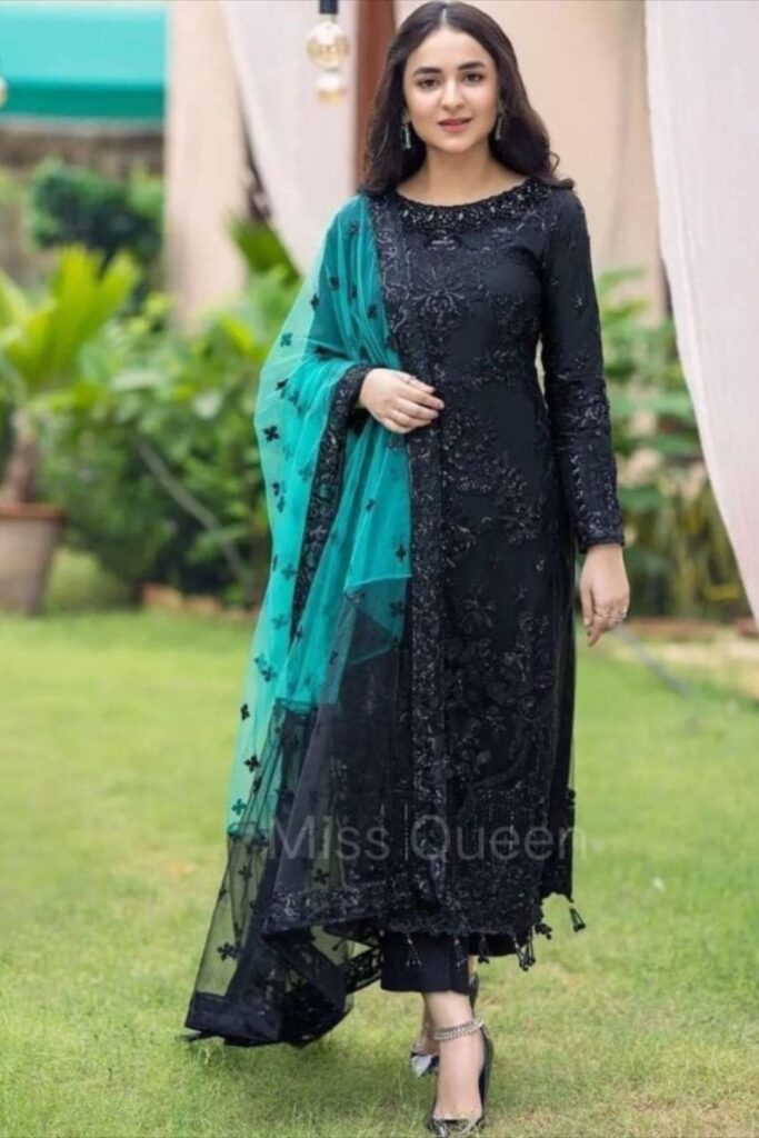 Yumna Zaidi Outfits in Tere Bin | Meerab Dresses in Tere Bin | #meerab #yumnazaidi #terebin