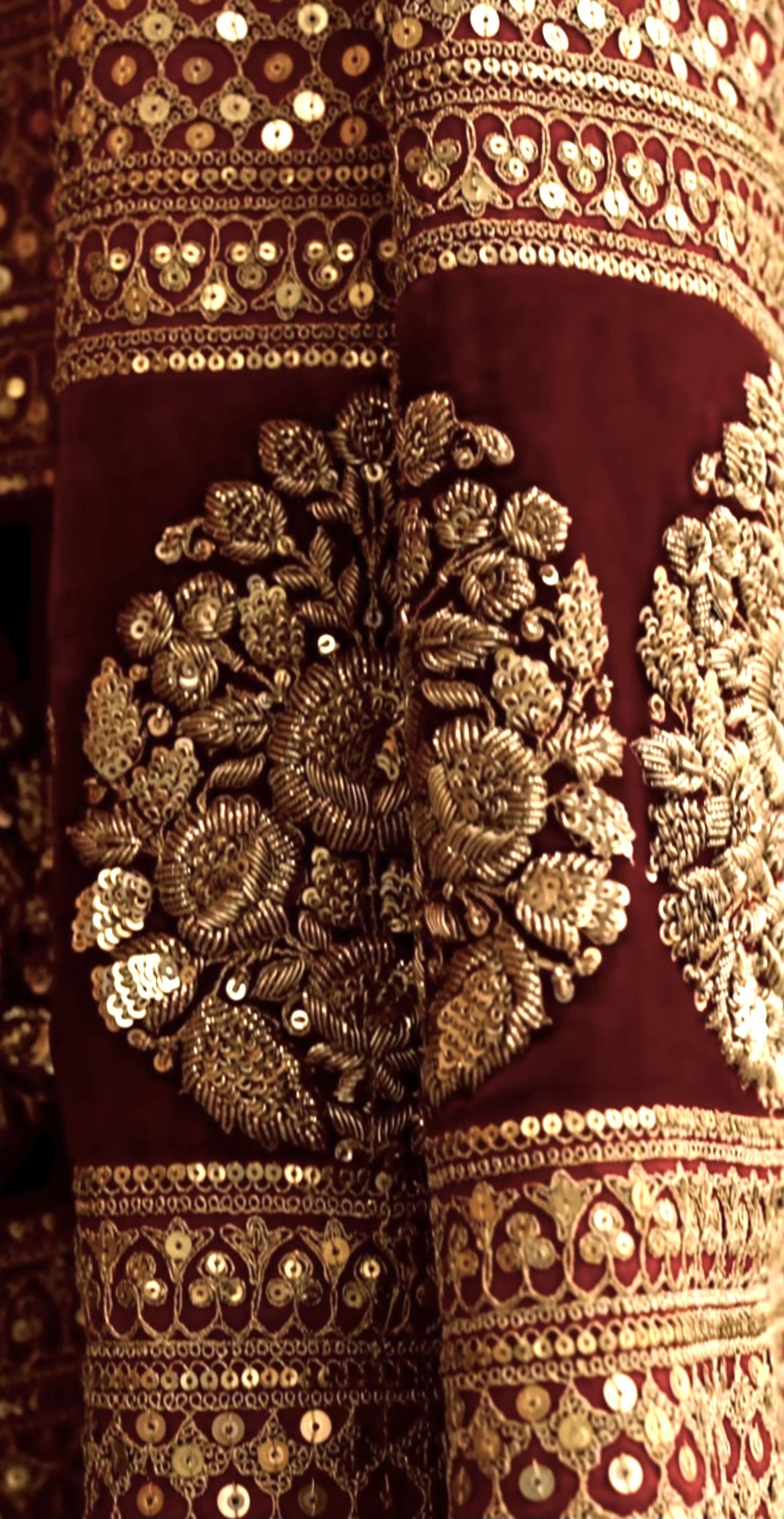 embroidered bridal lehenga