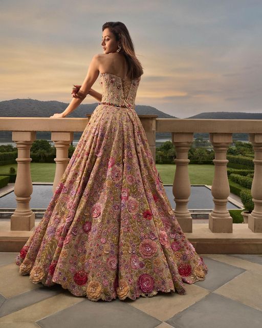 embroidered bridal lehenga