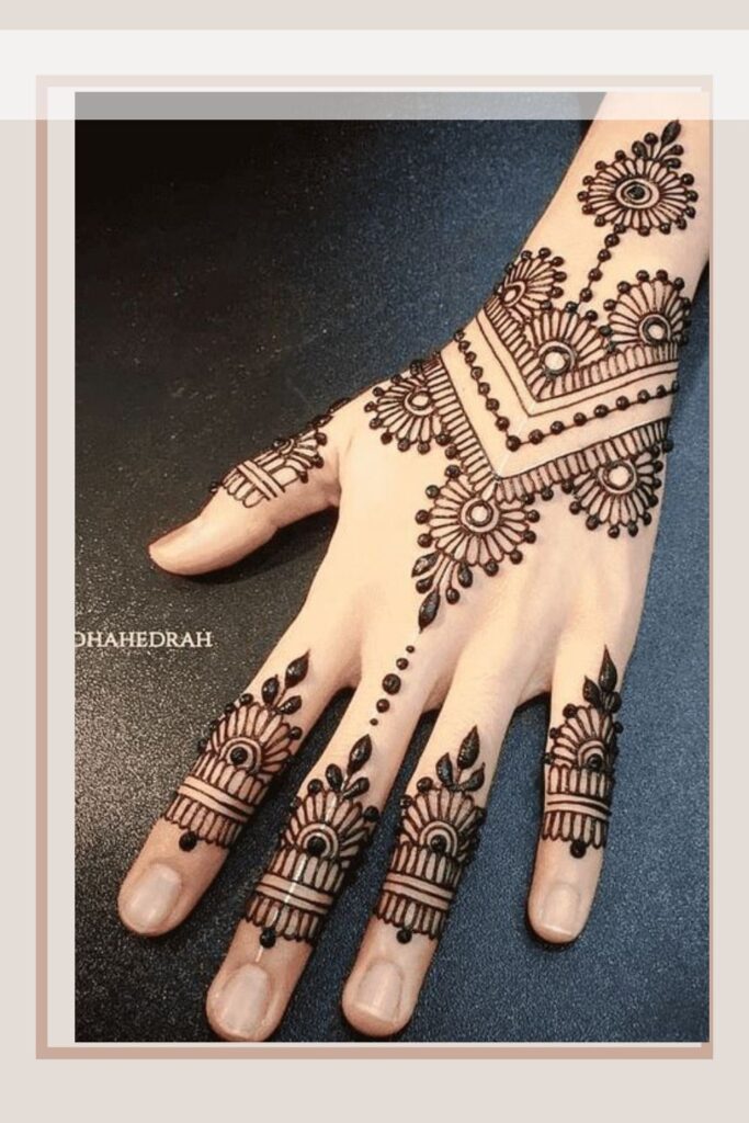 mehndi designs back hand || mehndi outfit || mehndi hairstyles