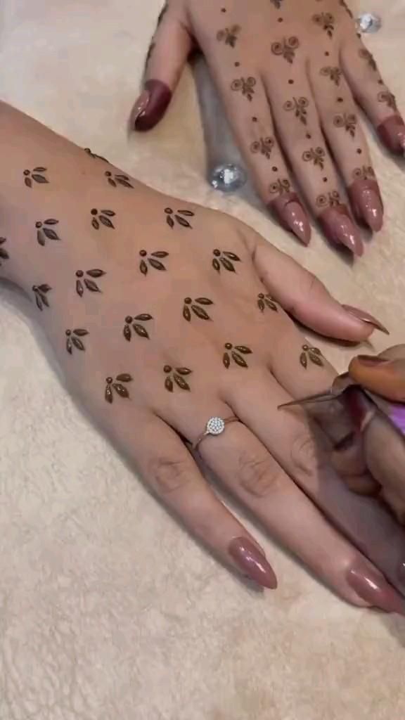 simple mehndi design