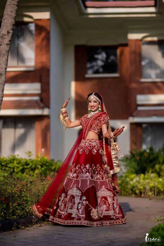 traditional wedding dress | red bridal lehenga